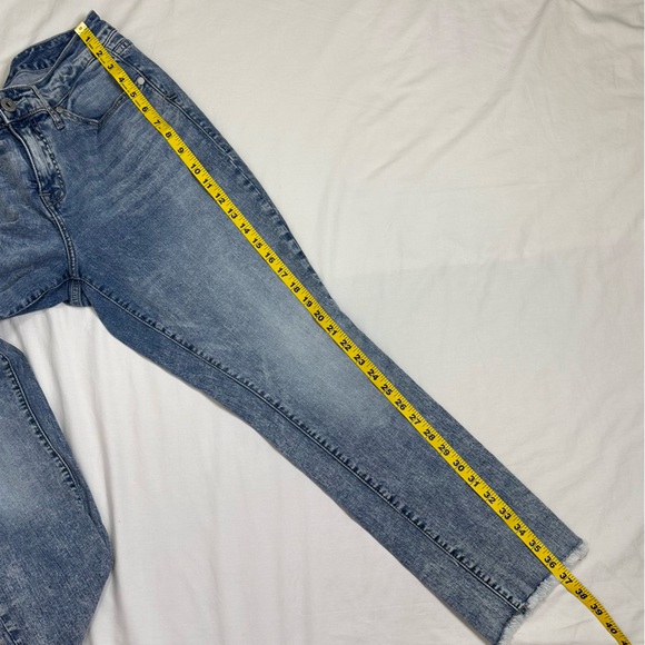Torrid Crop Boyfriend Straight Vintage Stretch Mid-Rise Jeans Size 12 - Picture 11 of 13